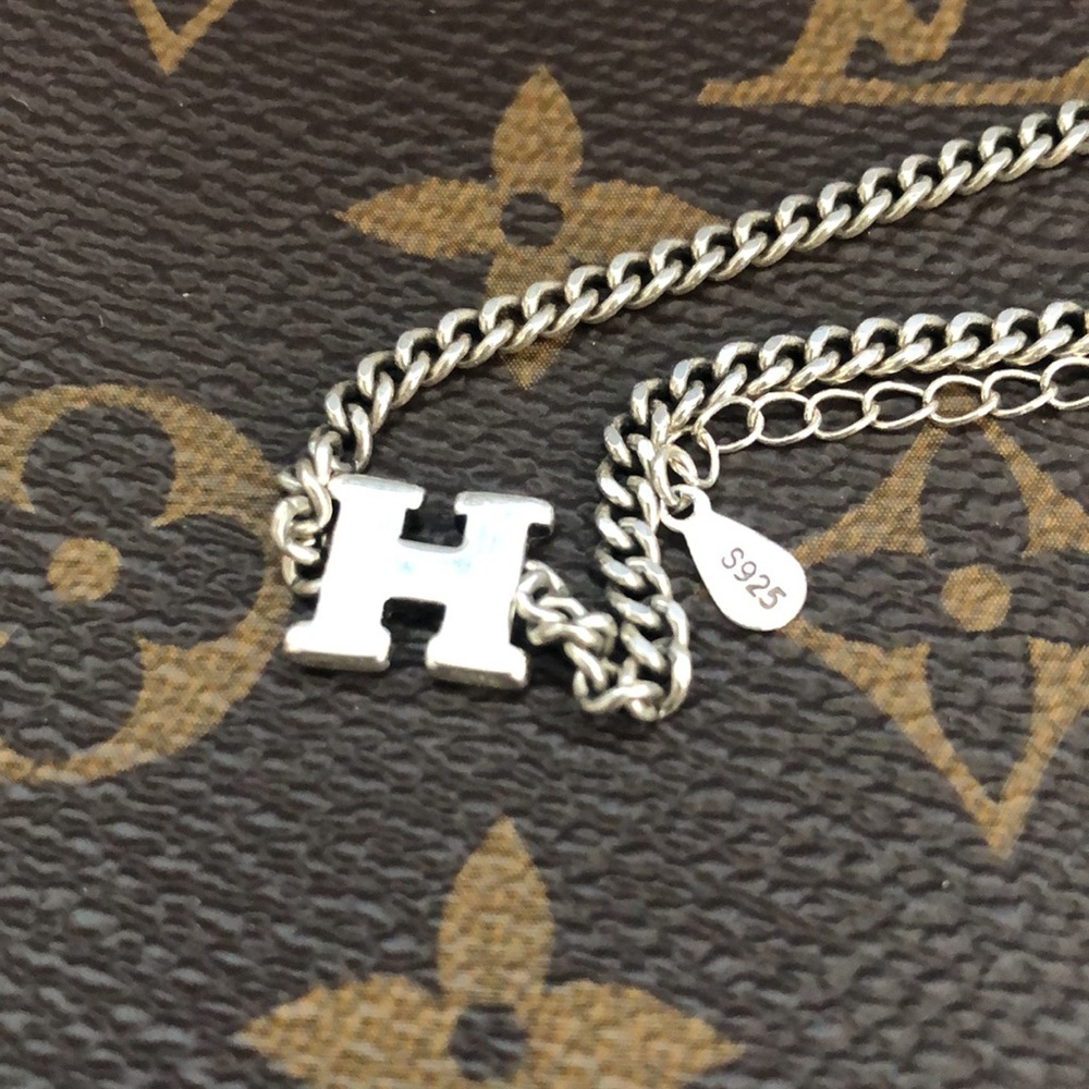 Accessories - Picture 2 of 3